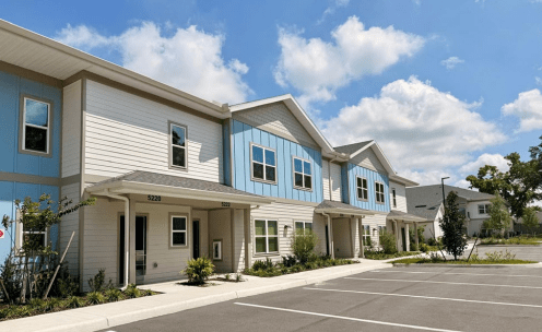 powel 132 10.2025 2 min